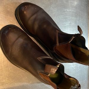 Bluntstone men’s size 8 brown leather boots